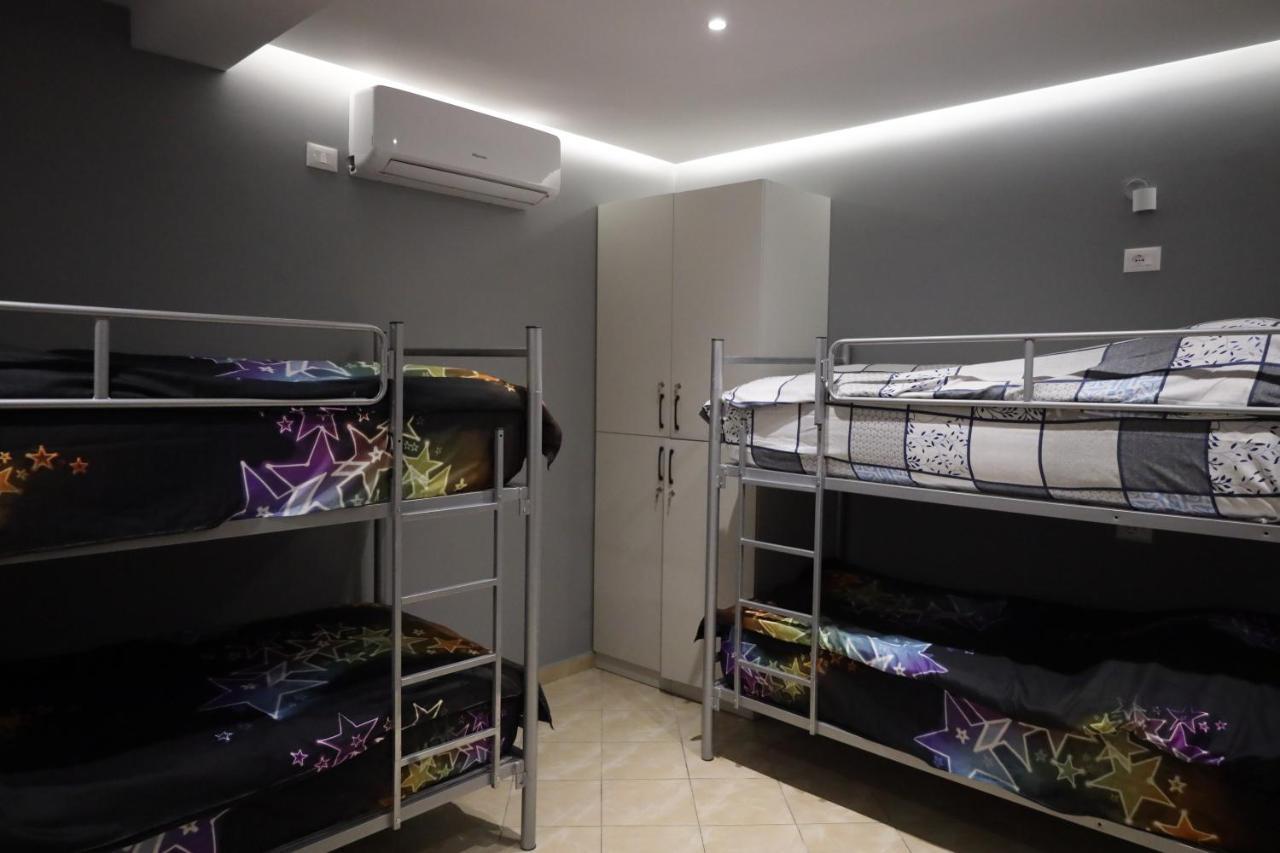 Sonche Hostel 티라나 외부 사진