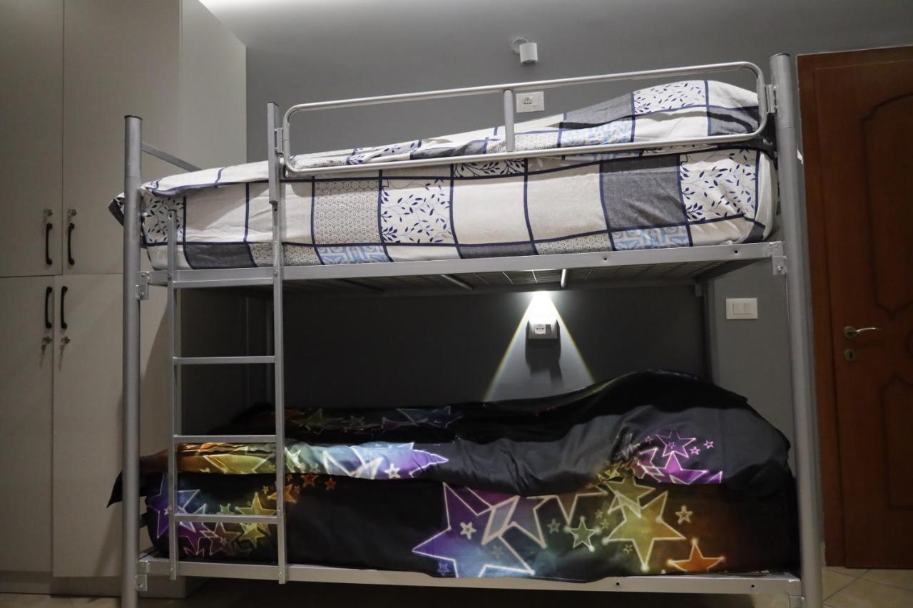 Sonche Hostel 티라나 외부 사진
