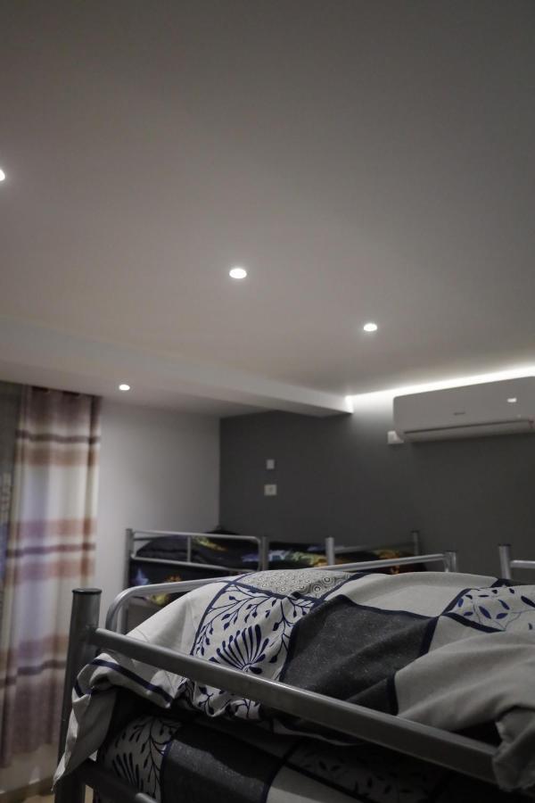 Sonche Hostel 티라나 외부 사진
